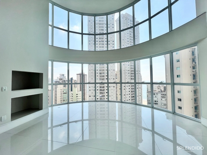 Apartamento Duplex no Edifício Le Majestic em Balneário Camboriú: 3ª foto da galeria de imagens do imóvel