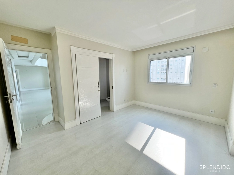 Apartamento Duplex no Edifício Le Majestic em Balneário Camboriú: 15ª foto da galeria de imagens do imóvel