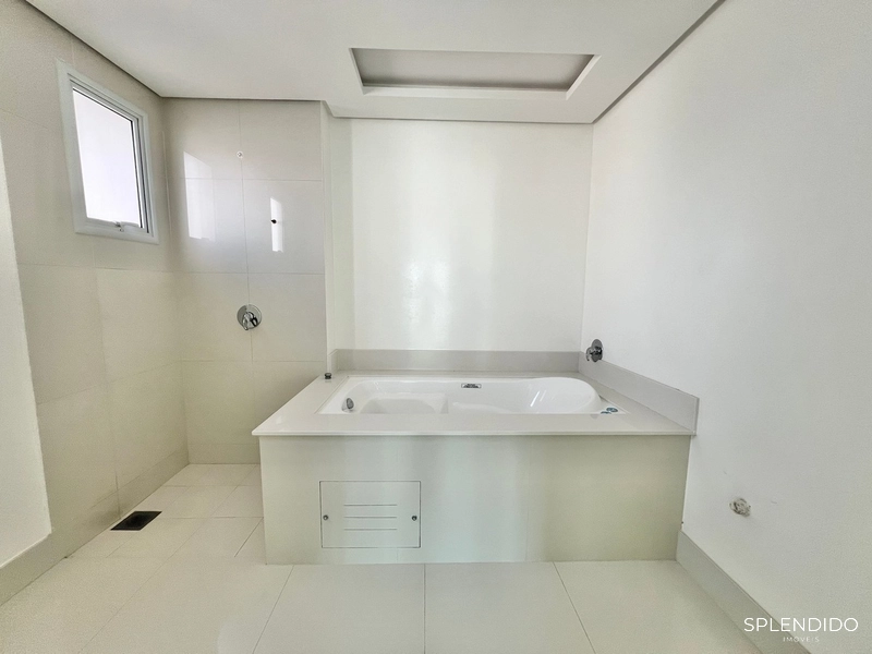 Apartamento Duplex no Edifício Le Majestic em Balneário Camboriú: 11ª foto da galeria de imagens do imóvel