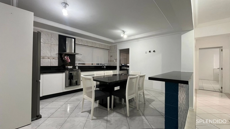 Apartamento no Edifício Imperatriz em Balneário Camboriú: 3ª foto da galeria de imagens do imóvel