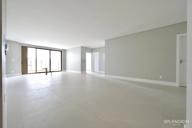 Apartamento no Edifício Ocean Wind na Praia Brava: 2ª foto da galeria de imagens do imóvel