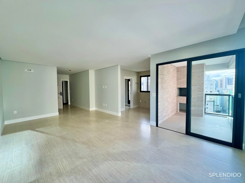 Apartamento no Edifício Hannover em Balneário Camboriú: 2ª foto da galeria de imagens do imóvel
