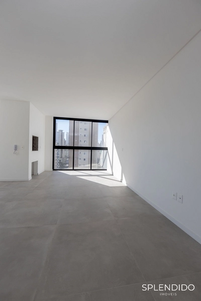 Apartamento no Edifício Farol De Valença em Balneário Camboriú: 1ª foto da galeria de imagens do imóvel