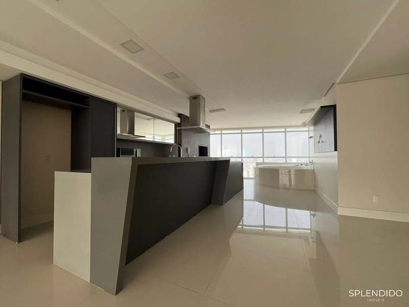 Apartamento no Edifício Alameda Jardins em Balneário Camboriú: 2ª foto da galeria de imagens do imóvel