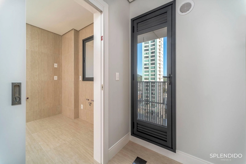 Apartamento na Barra Sul de Balneário Camboriú: 8ª foto da galeria de imagens do imóvel