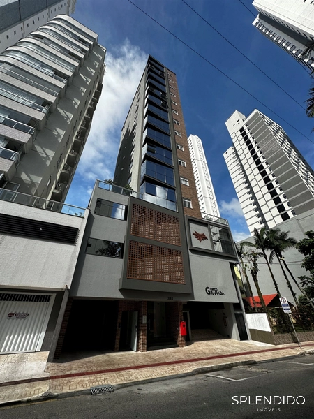 Apartamento no Centro de Balneário Camboriú: 1ª foto da galeria de imagens do imóvel
