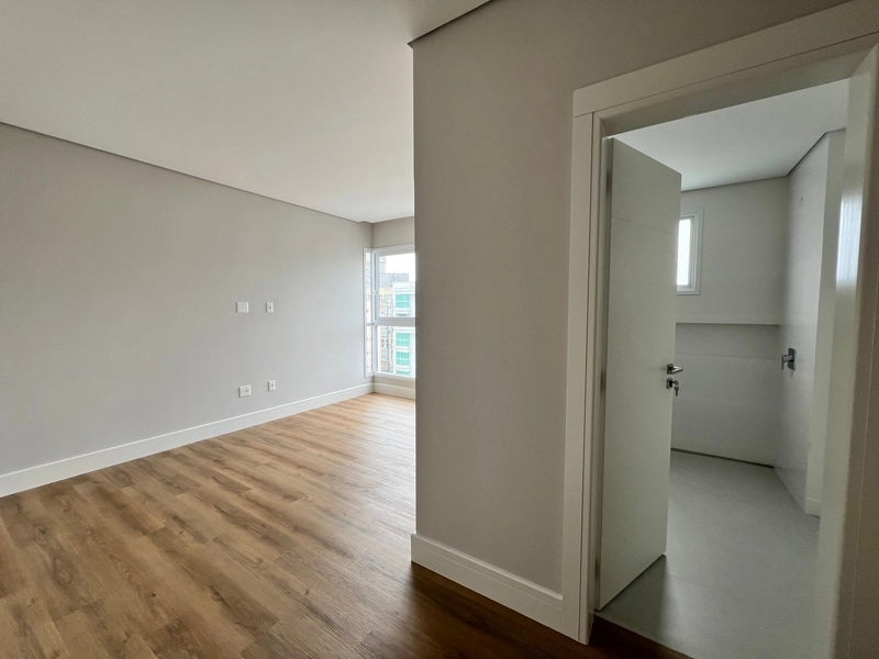 Apartamento no Edifício Cyano Mare em Balneário Camboriú: 9ª foto da galeria de imagens do imóvel
