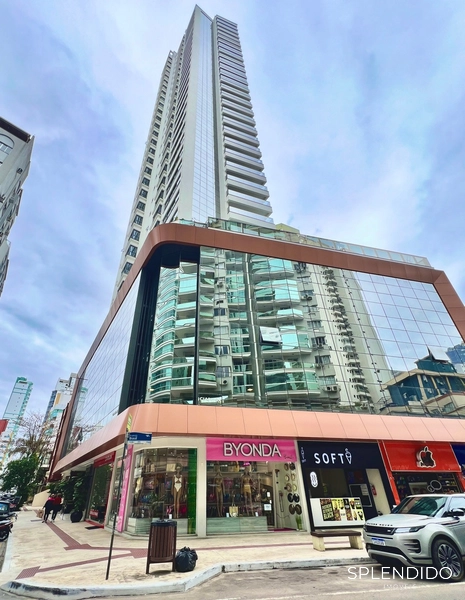 Apartamento no Edifício Cyano Mare em Balneário Camboriú: 2ª foto da galeria de imagens do imóvel