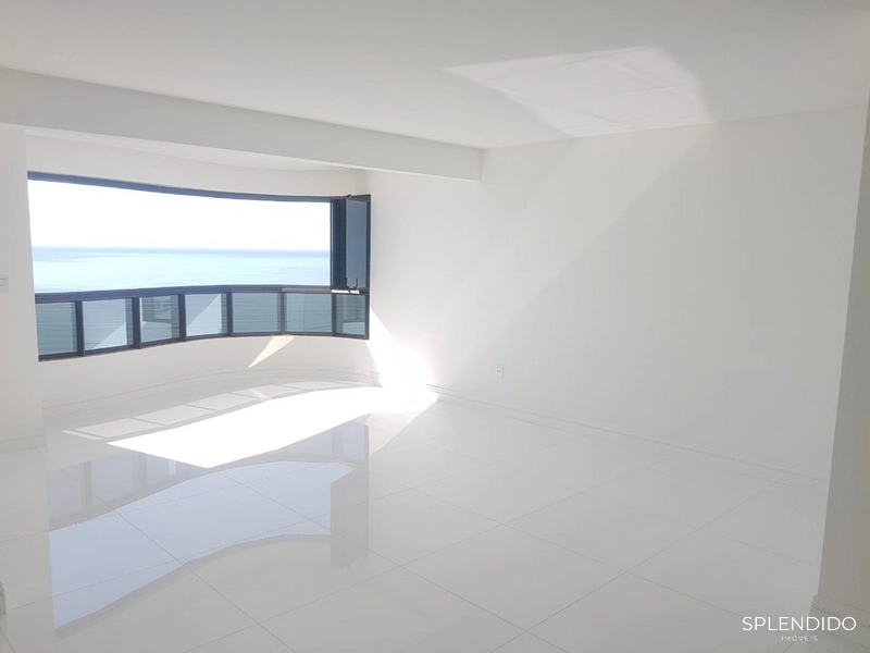 Apartamento Frente Mar no Edifício Vale Dourado em Balneário Camboriú: 2ª foto da galeria de imagens do imóvel