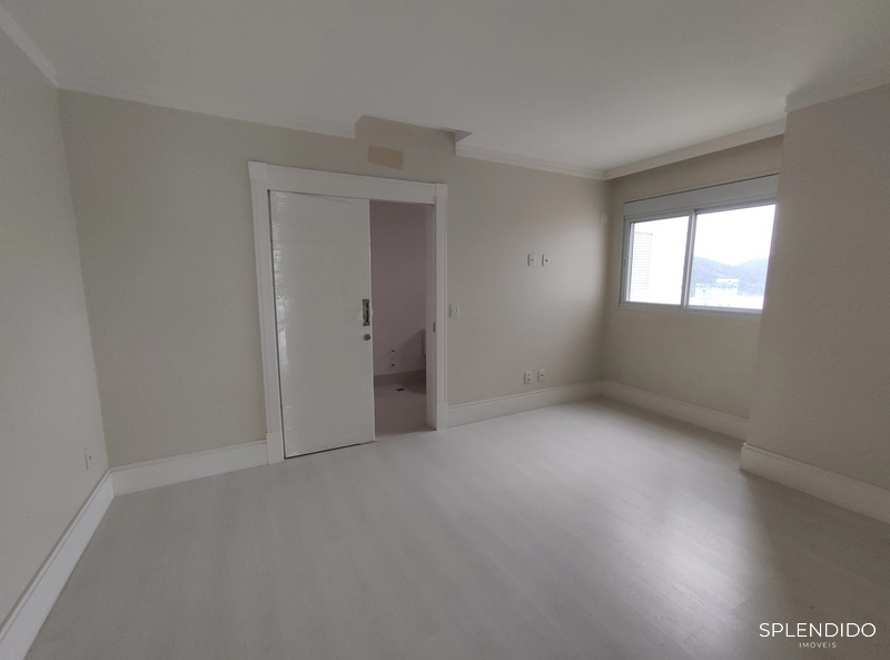 Apartamento Duplex no Edifício Le Majestic em Balneário Camboriú: 7ª foto da galeria de imagens do imóvel