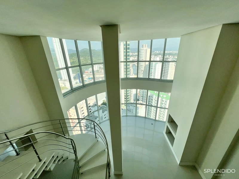 Apartamento Duplex no Edifício Le Majestic em Balneário Camboriú: 5ª foto da galeria de imagens do imóvel