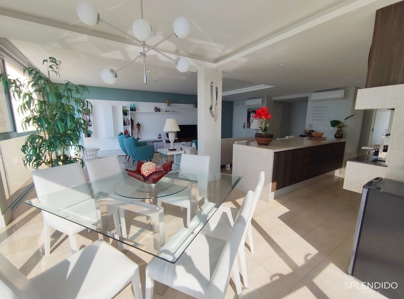 Apartamento de Frente para o Mar, Mobiliado e Decorado na Praia Brava: 11ª foto da galeria de imagens do imóvel