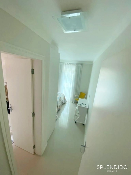 Apartamento no Edifício Torremolinos na Praia Brava: 5ª foto da galeria de imagens do imóvel