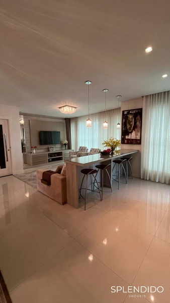 Apartamento no Edifício Four Seasons em Balneário Camboriú: 4ª foto da galeria de imagens do imóvel