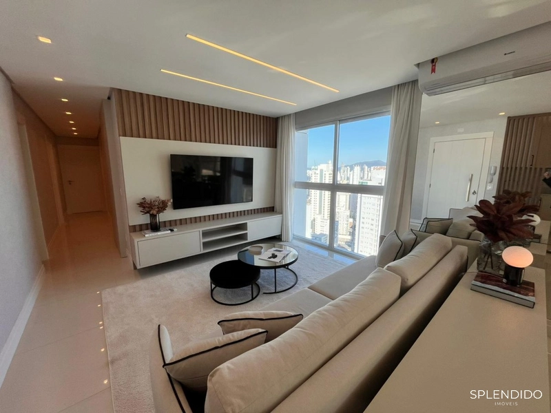 Apartamento no Edifício Eleganza Tower em Balneário Camboriú: 2ª foto da galeria de imagens do imóvel