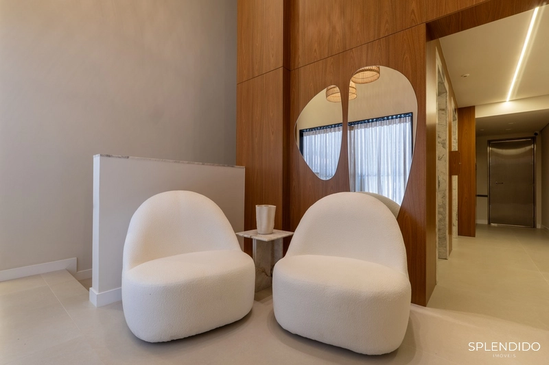 Cobertura Duplex no Edifício Cala d'Or na Praia Brava: 8ª foto da galeria de imagens do imóvel