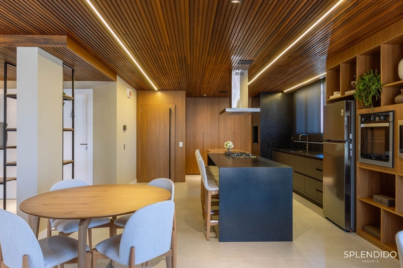 Cobertura Duplex no Edifício Cala d'Or na Praia Brava: 9ª foto da galeria de imagens do imóvel