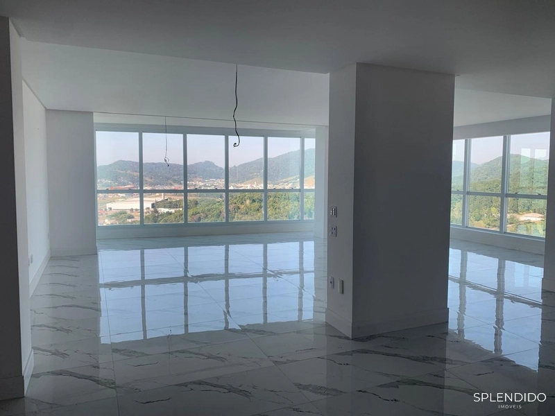 Apartamento no Edifício Marina Beach Towers em Balneário Camboriú: 9ª foto da galeria de imagens do imóvel