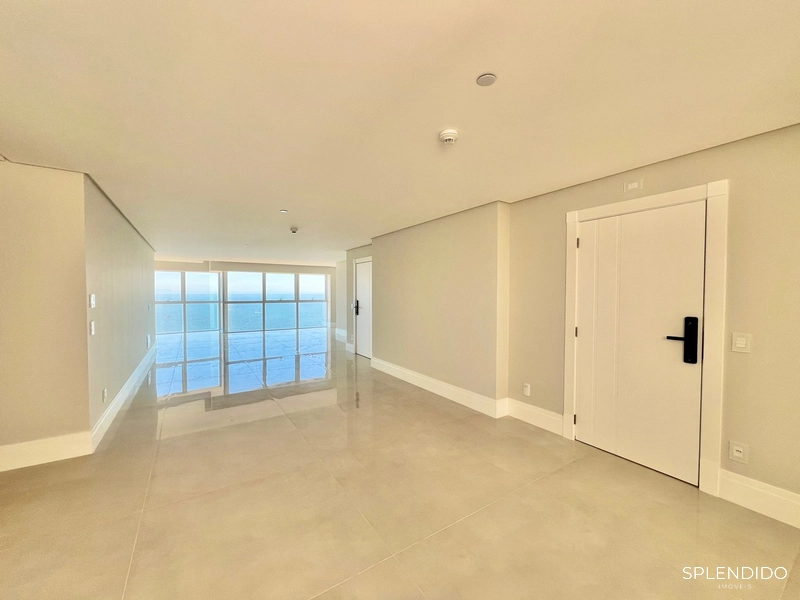 Apartamento no One Tower em Balneário Camboriú: 2ª foto da galeria de imagens do imóvel