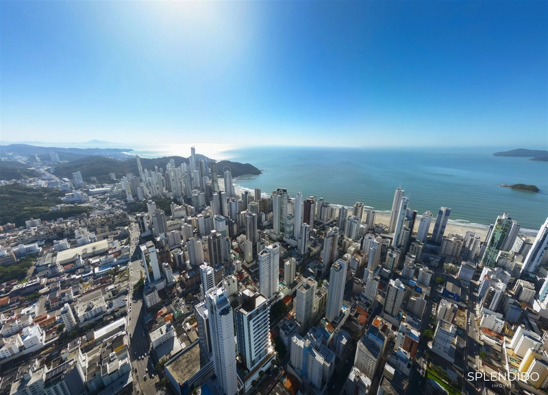 Cobertura Duplex no Edifício Torre D´Aquino em Balneário Camboriú: 4ª foto da galeria de imagens do imóvel