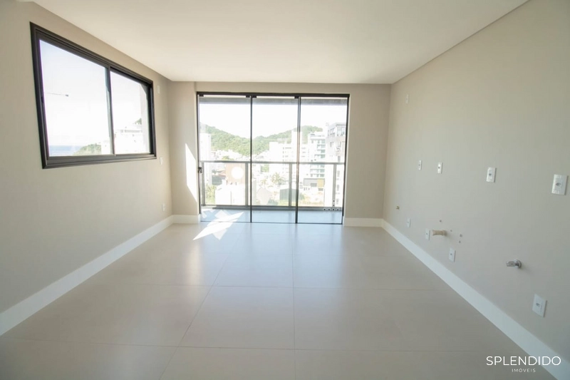 Cobertura Duplex no Edifício Brava 22 na Praia Brava: 2ª foto da galeria de imagens do imóvel