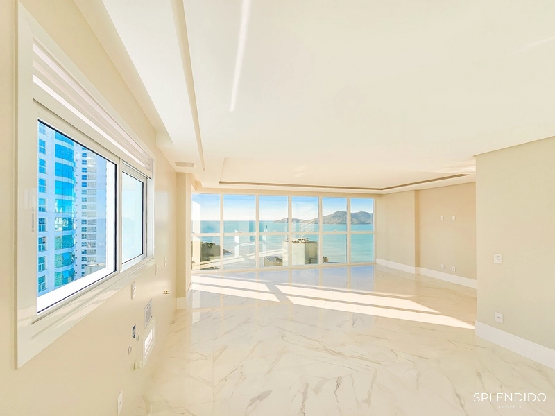 Apartamento no Edifício Skyline em Balneário Camboriú: 3ª foto da galeria de imagens do imóvel