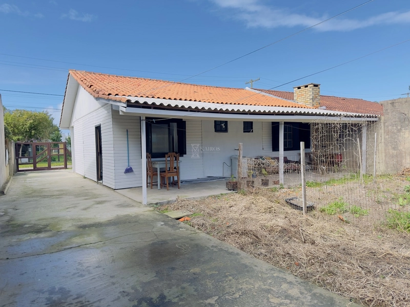 EXCELENTE CASA EM MADEIRA DE PRAIA REGIÃO DE MORADORES: 5ª foto da galeria de imagens do imóvel