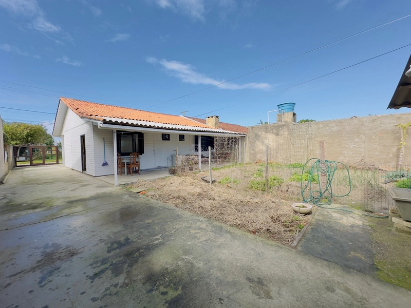 EXCELENTE CASA EM MADEIRA DE PRAIA REGIÃO DE MORADORES: 6ª foto da galeria de imagens do imóvel