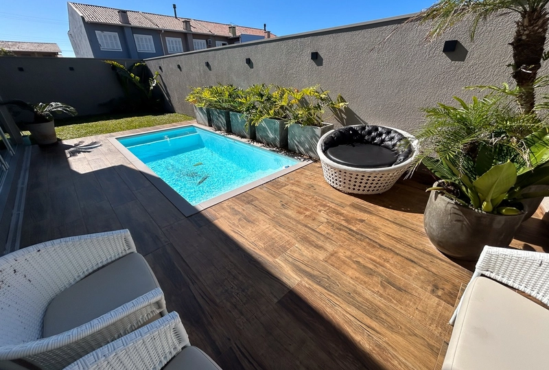 EXCELENTE CASA DE PRAIA COM PISCINA PERTINHO DO MAR: 5ª foto da galeria de imagens do imóvel