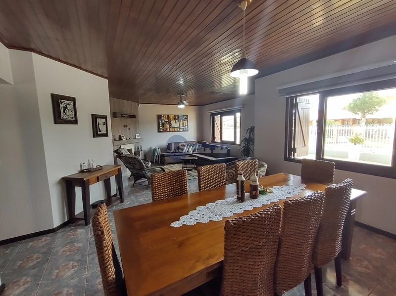 Excelente casa próxima ao mar: 27ª foto da galeria de imagens do imóvel