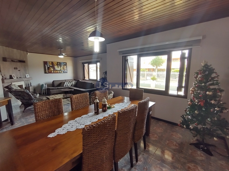 Excelente casa próxima ao mar: 28ª foto da galeria de imagens do imóvel