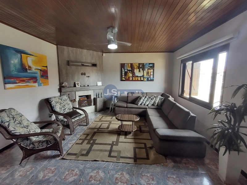 Excelente casa próxima ao mar: 25ª foto da galeria de imagens do imóvel