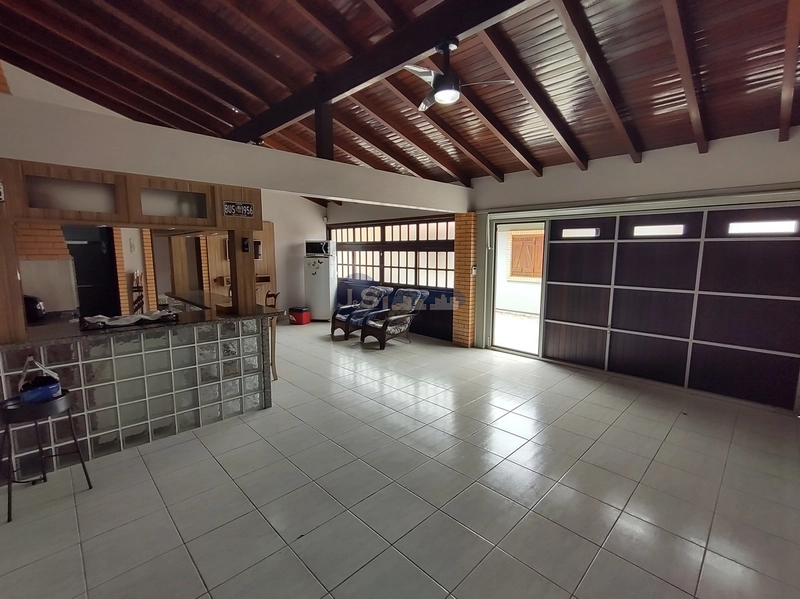 Excelente casa próxima ao mar: 8ª foto da galeria de imagens do imóvel