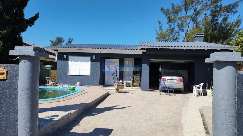 Casa de praia com piscina: 24ª foto da galeria de imagens do imóvel