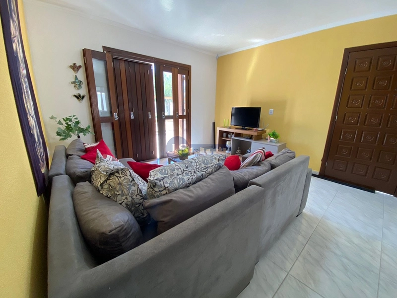 Casa com piscina próxima ao mar: 13ª foto da galeria de imagens do imóvel