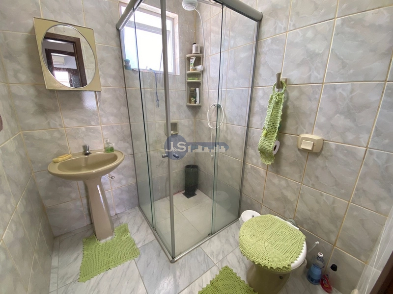 Casa com piscina próxima ao mar: 39ª foto da galeria de imagens do imóvel