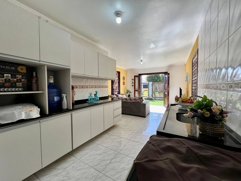 Casa com piscina próxima ao mar: 15ª foto da galeria de imagens do imóvel