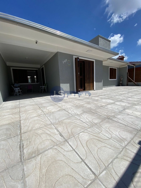 Casa com piscina próxima ao mar: 12ª foto da galeria de imagens do imóvel