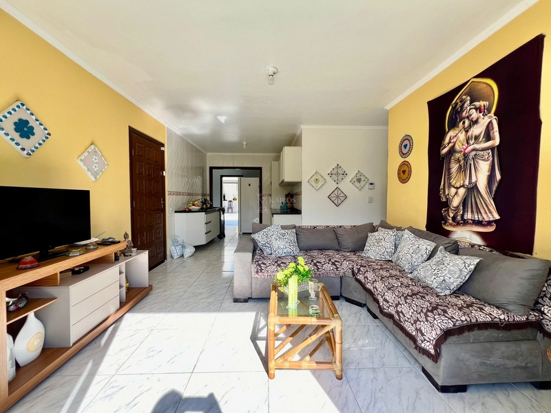 Casa com piscina próxima ao mar: 7ª foto da galeria de imagens do imóvel