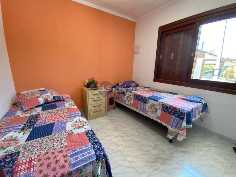 Casa com piscina próxima ao mar: 36ª foto da galeria de imagens do imóvel