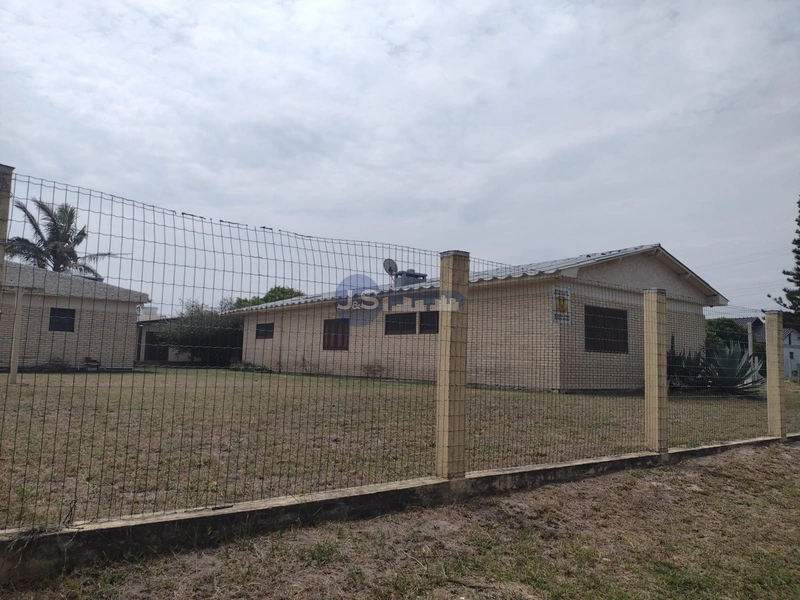 Excelente casa em lage com 2 terrenos: 3ª foto da galeria de imagens do imóvel