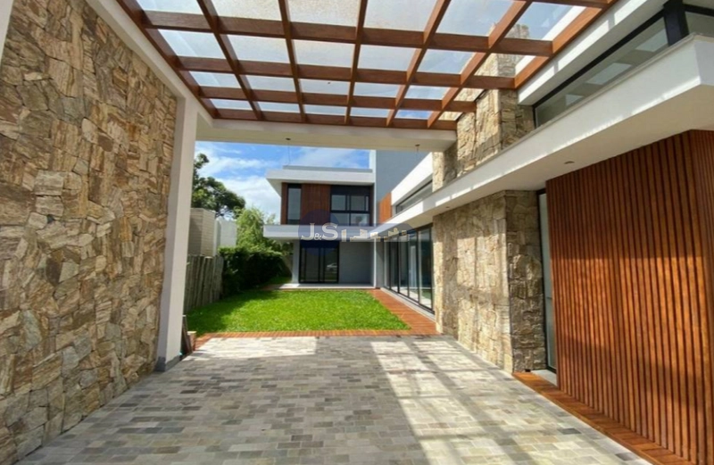 EXCELENTE CASA EM CONDOMINIO FECHADO: 2ª foto da galeria de imagens do imóvel