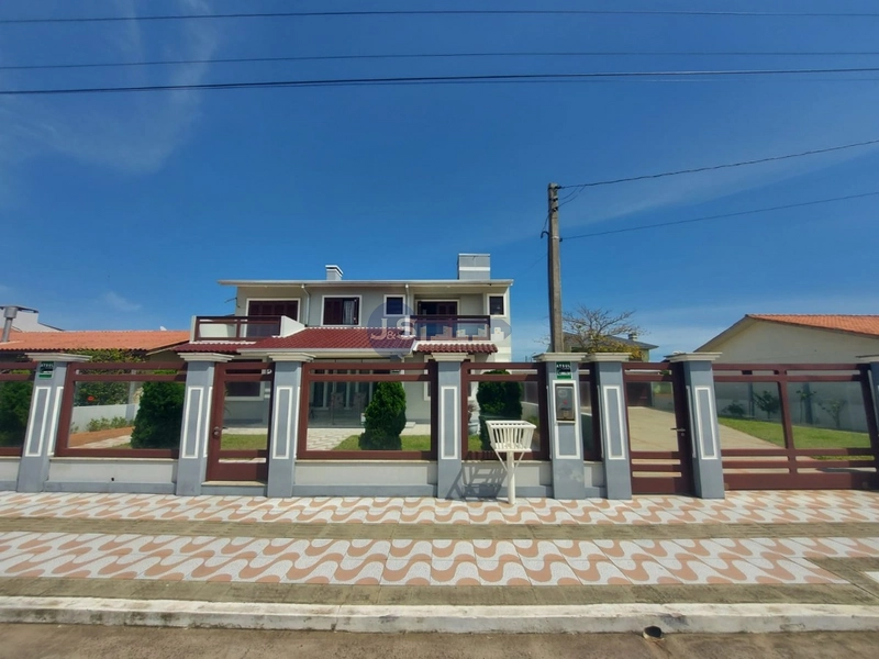 SOBRADO PROXIMO AO MAR: 1ª foto da galeria de imagens do imóvel
