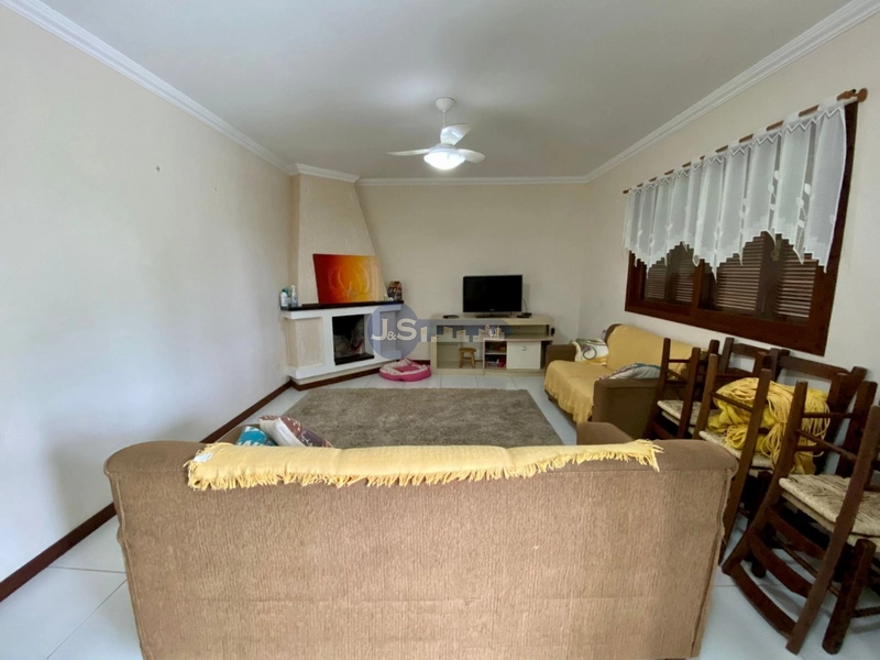 EXCELENTE CASA DE PRAIA PROXIMA AO MAR: 5ª foto da galeria de imagens do imóvel