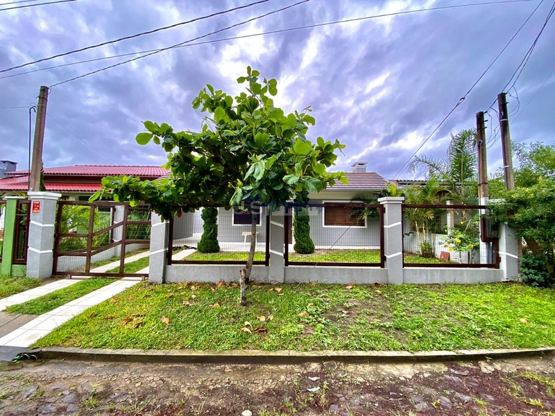 EXCELENTE CASA DE PRAIA PROXIMA AO MAR: 4ª foto da galeria de imagens do imóvel