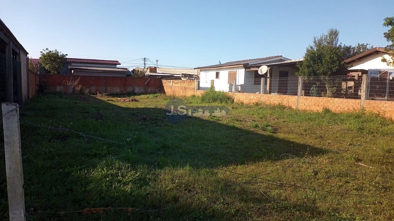 EXCELENTE TERRENO COM CASA LOCALIZADO EM RAINHA DO MAR: 2ª foto da galeria de imagens do imóvel