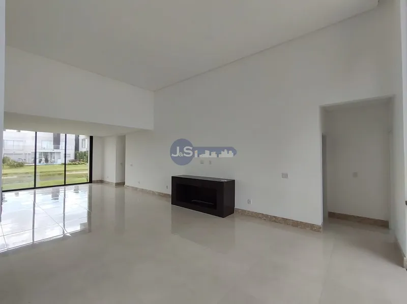 MAGNÍFICA CASA CEM CONDOMINIO COM FUNDO PARA O LAGO: 8ª foto da galeria de imagens do imóvel