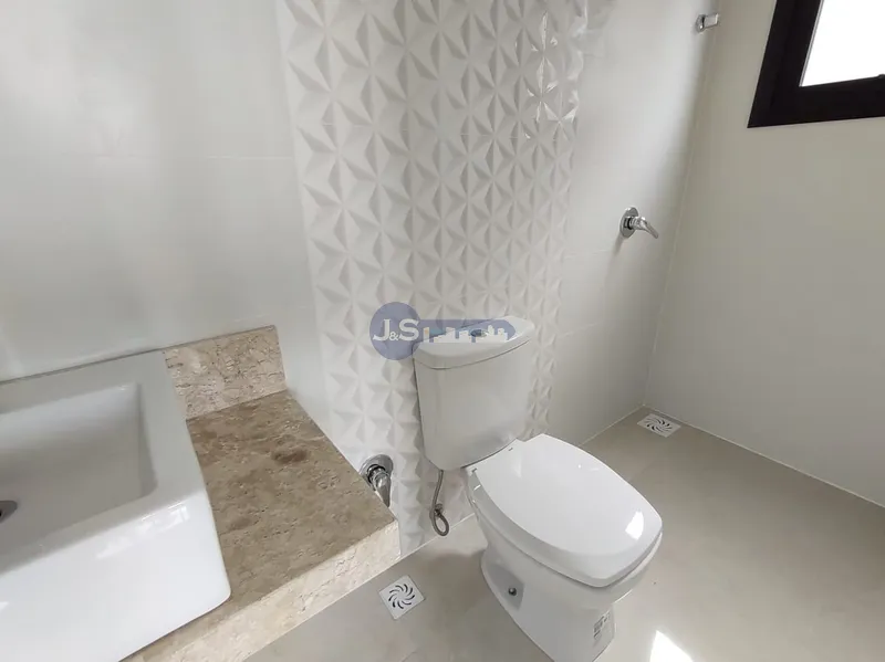 MAGNÍFICA CASA CEM CONDOMINIO COM FUNDO PARA O LAGO: 23ª foto da galeria de imagens do imóvel