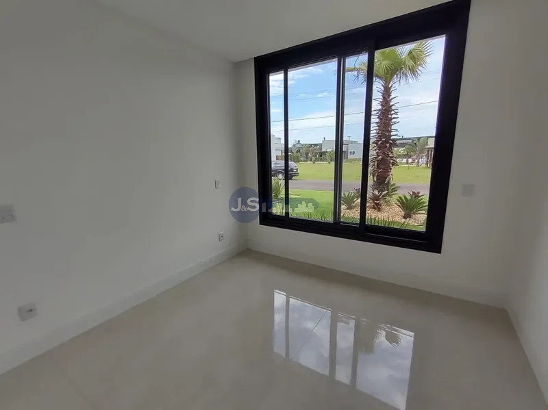 MAGNÍFICA CASA CEM CONDOMINIO COM FUNDO PARA O LAGO: 24ª foto da galeria de imagens do imóvel