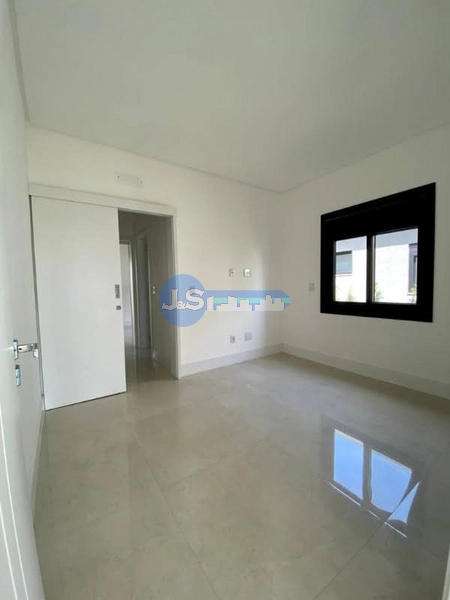 MAGNÍFICA CASA CEM CONDOMINIO COM FUNDO PARA O LAGO: 39ª foto da galeria de imagens do imóvel